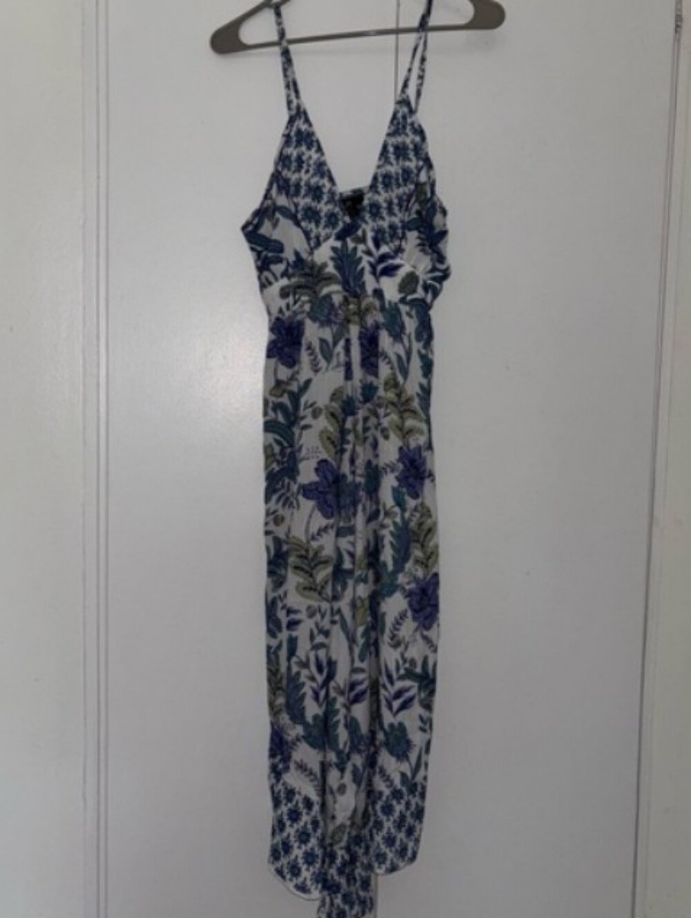 Angie Blue & White Floral V-Neck Wide-Leg Jumpsuit - Picture 5 of 5